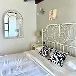 Semesterbostad Moraditas, Con Piscina Privada