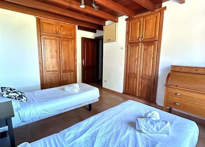 Moraditas, Con Piscina Privada Σπίτι διακοπών