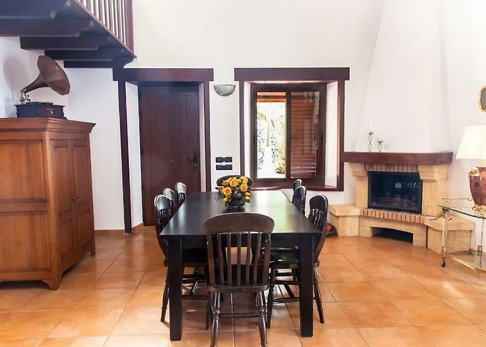 Moraditas, Con Piscina Privada