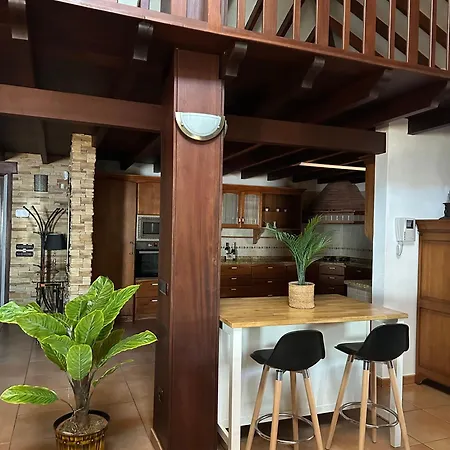 Дом отдыха Moraditas, Con Piscina Privada