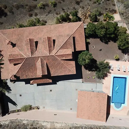 Moraditas, Con Piscina Privada Nyaraló