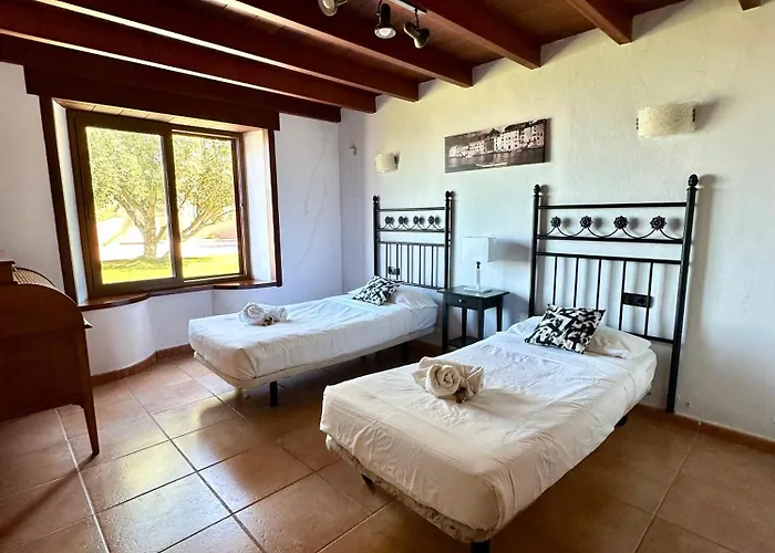 Moraditas, Con Piscina Privada Semesterbostad