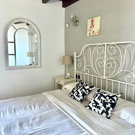 Semesterbostad Moraditas, Con Piscina Privada